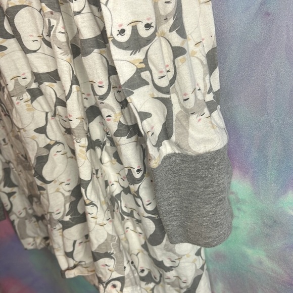 La Vie En Rose Grey Penguin Long-Sleeved Hooded Pyjama Nightshirt Size Medium - Picture 5 of 7
